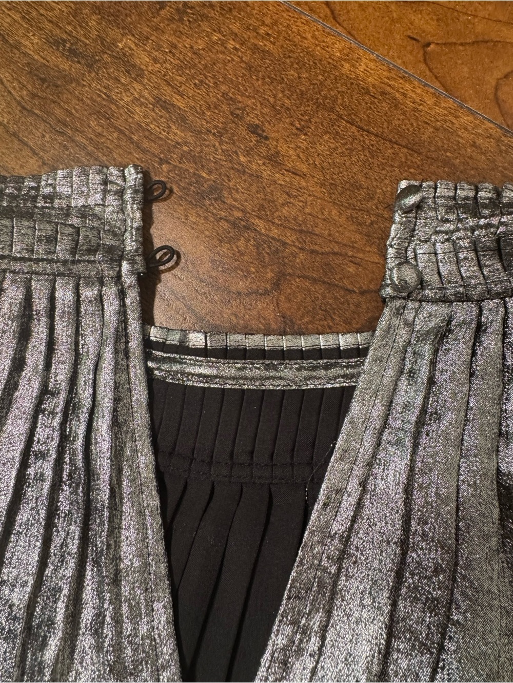 NWT White House Black Market Metallic Silver Gunmetal Halter-Neck Top size 10 - Picture 9 of 10
